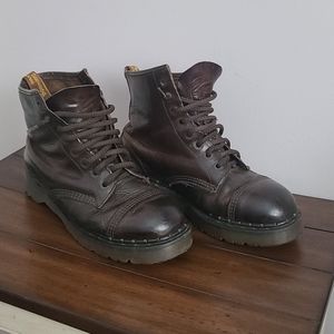 Vintage Dr. Martens Airwave Boots